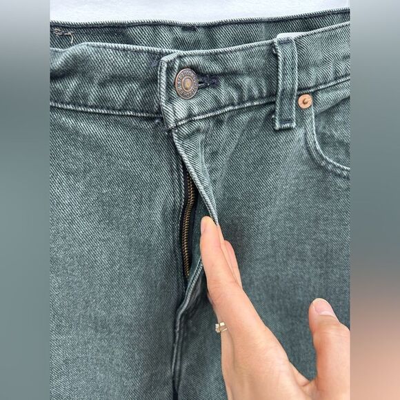 Levi's 90's Dark Green Denim High Rise Mom Straight leg Jeans Size 28 - Picture 5 of 8